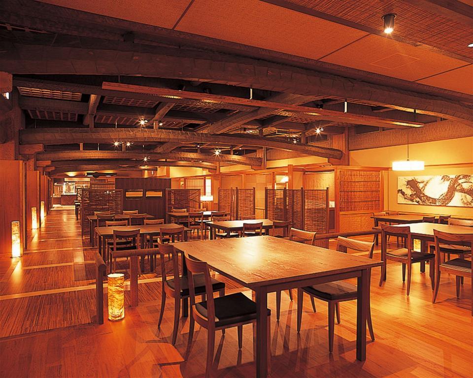 Hotel Kinparo Toyooka  Restaurant photo